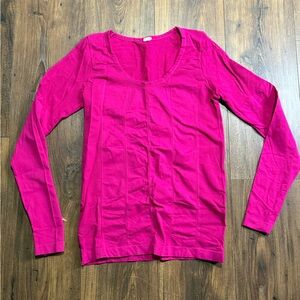 Fabletics Women's Delta Seamless Long Sleeve Workout Top, Bright Pink Size M